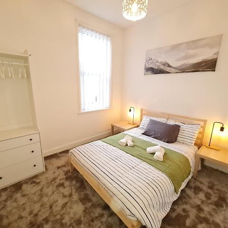 Apartmán Large 3 Bed Flat, Free Parking Newcastle upon Tyne Exteriér fotografie