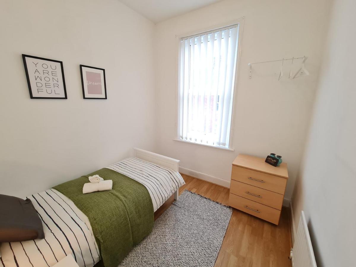 Apartmán Large 3 Bed Flat, Free Parking Newcastle upon Tyne Exteriér fotografie